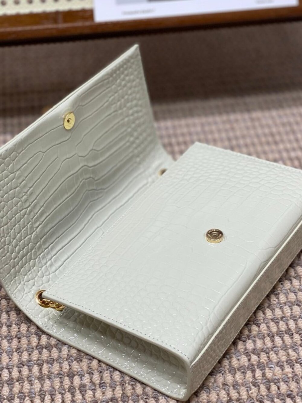 ✅Yves Saint Laurent Crocodile Crossbody Bag - Picture 6 of 11